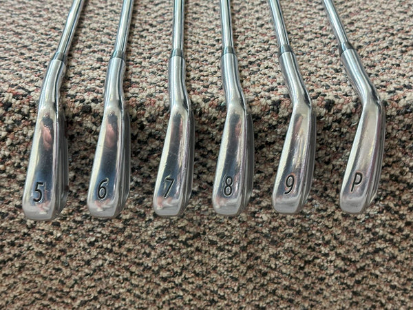 Titleist 718 AP2 Forged Iron Set 5-PW DG X100 Shafts Lamkin