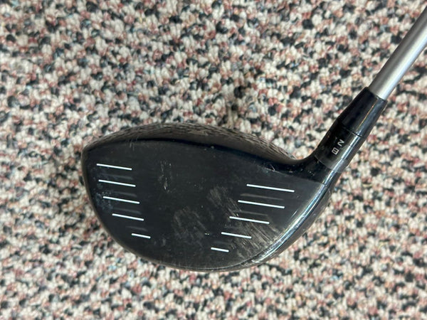 Titleist 915D2 9.5° Driver Diamana 60g S Flex Shaft Golf Pride
