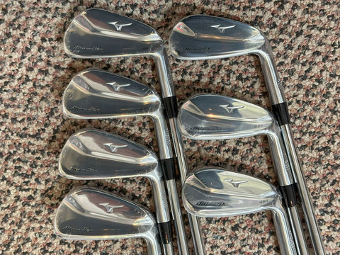 Mizuno Pro 221 Iron Set 4-PW KBS Tour 120 Stiff Flex Shafts Lamkin ST Grips