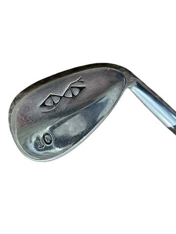 Snake Eyes 10 52° GW Snake Eyes Wedge Flex Shaft Snake Eyes Grip
