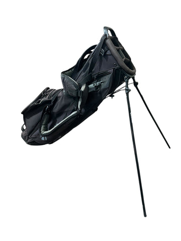 TaylorMade Flex Tech Lite Stand Bag 4-Way Divider 5 Pockets Harness Handle