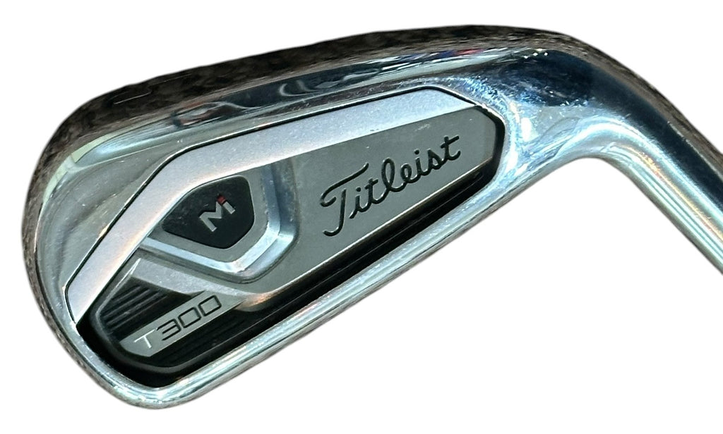 Titleist T300 5 Iron AMT Red R300 R Flex Shaft Golf Pride Tour Velvet Grip
