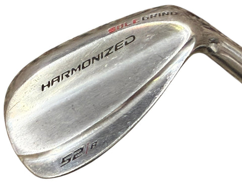 Wilson Harmonized Sole Grind 52•8 GW Wedge Flex Shaft Wilson Grip