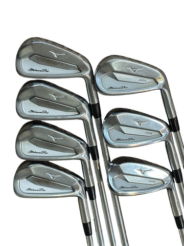 Mizuno Pro 223 Iron Set 4-PW KBS Tour 120 S Flex Shafts Lamkin Crossline Grips
