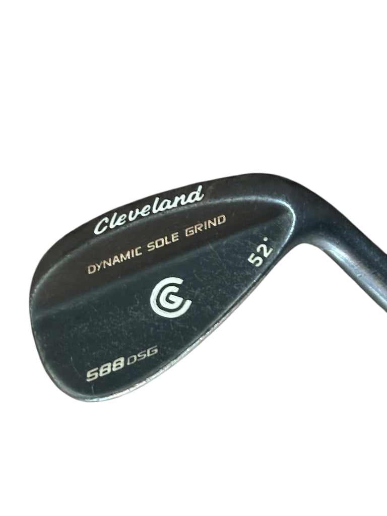 Cleveland 588 DSG 52° GW NS PRO GH 850 S Flex Shaft GP Tour Wrap Grip