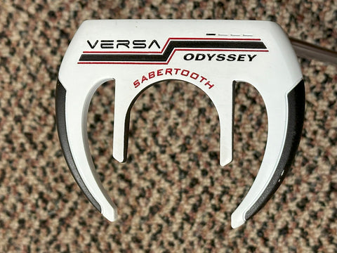 Odyssey Versa Sabertooth 35" Putter w/Head Cover Versa Shaft Versa Grip